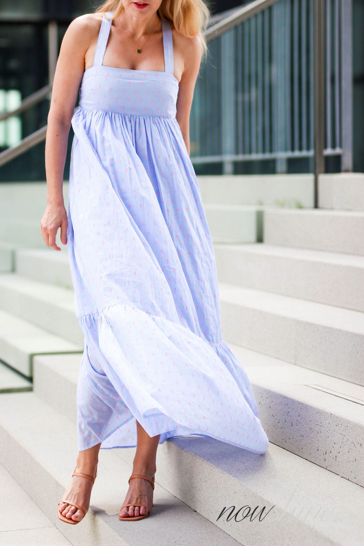 Feminine Maxikleider für den Sommer - Nowshine im Maxikleid von H&M