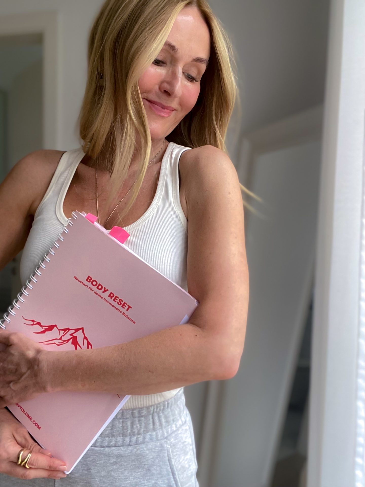 Body-Reset-Kurs-Nobodytoldme-Erfahrungen-Arbeitsbuch